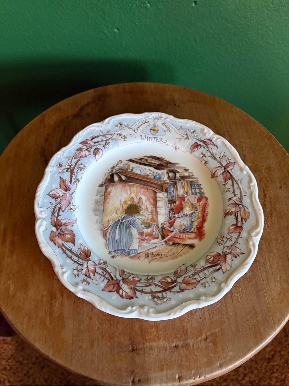 Royal Doulton Jill Barklem 1982 Brambly Hedge Winter Plate